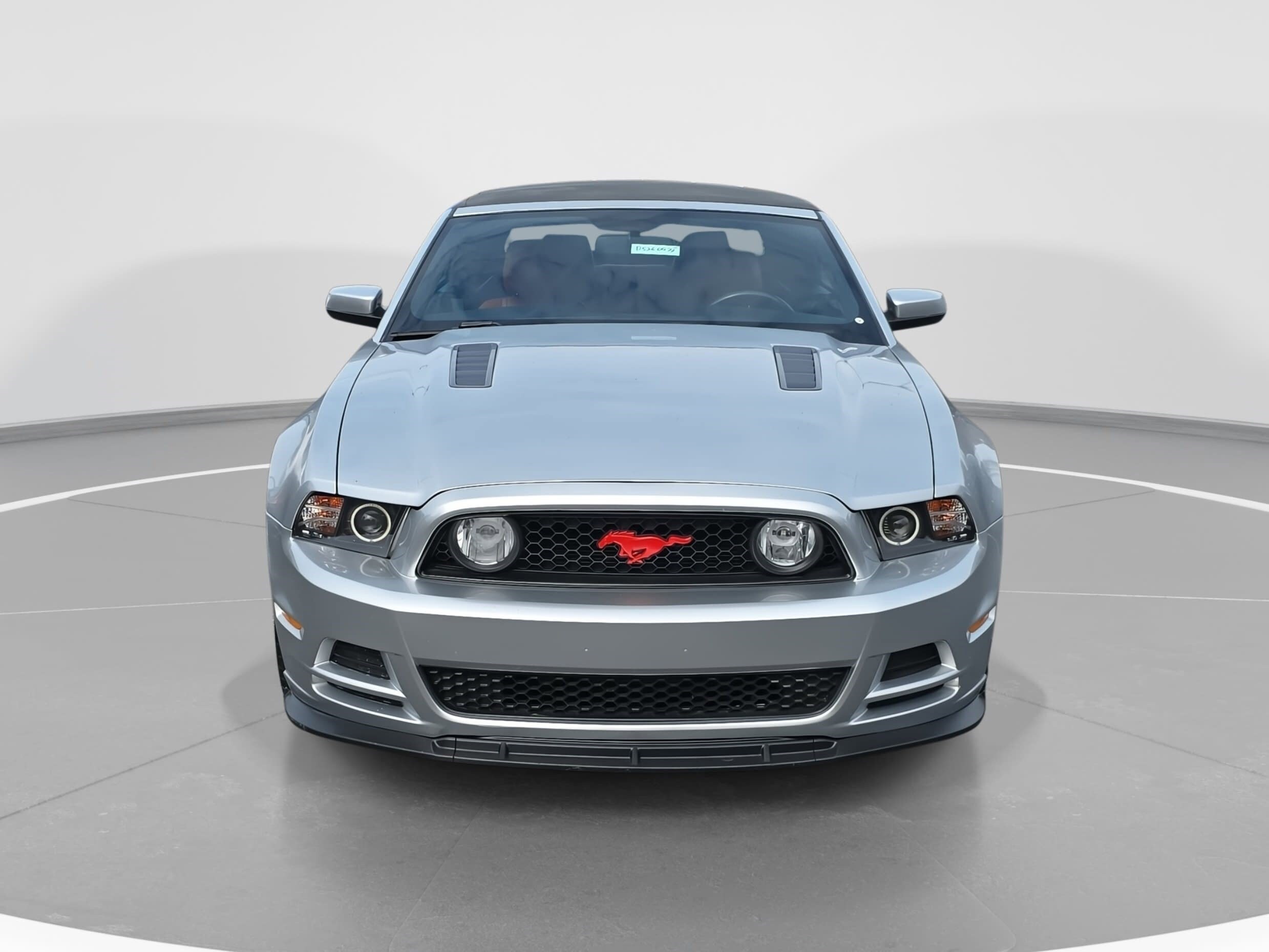2013 Ford Mustang GT Premium photo 2