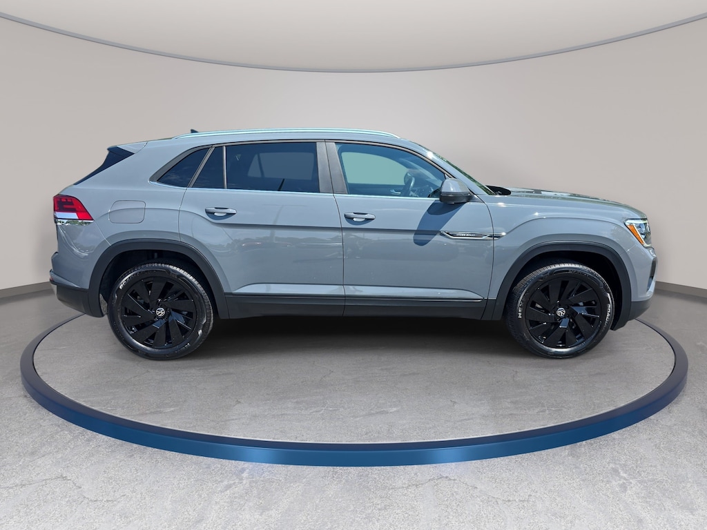 Used 2024 Volkswagen Atlas Cross Sport 2.0T SE w/Technology SUV