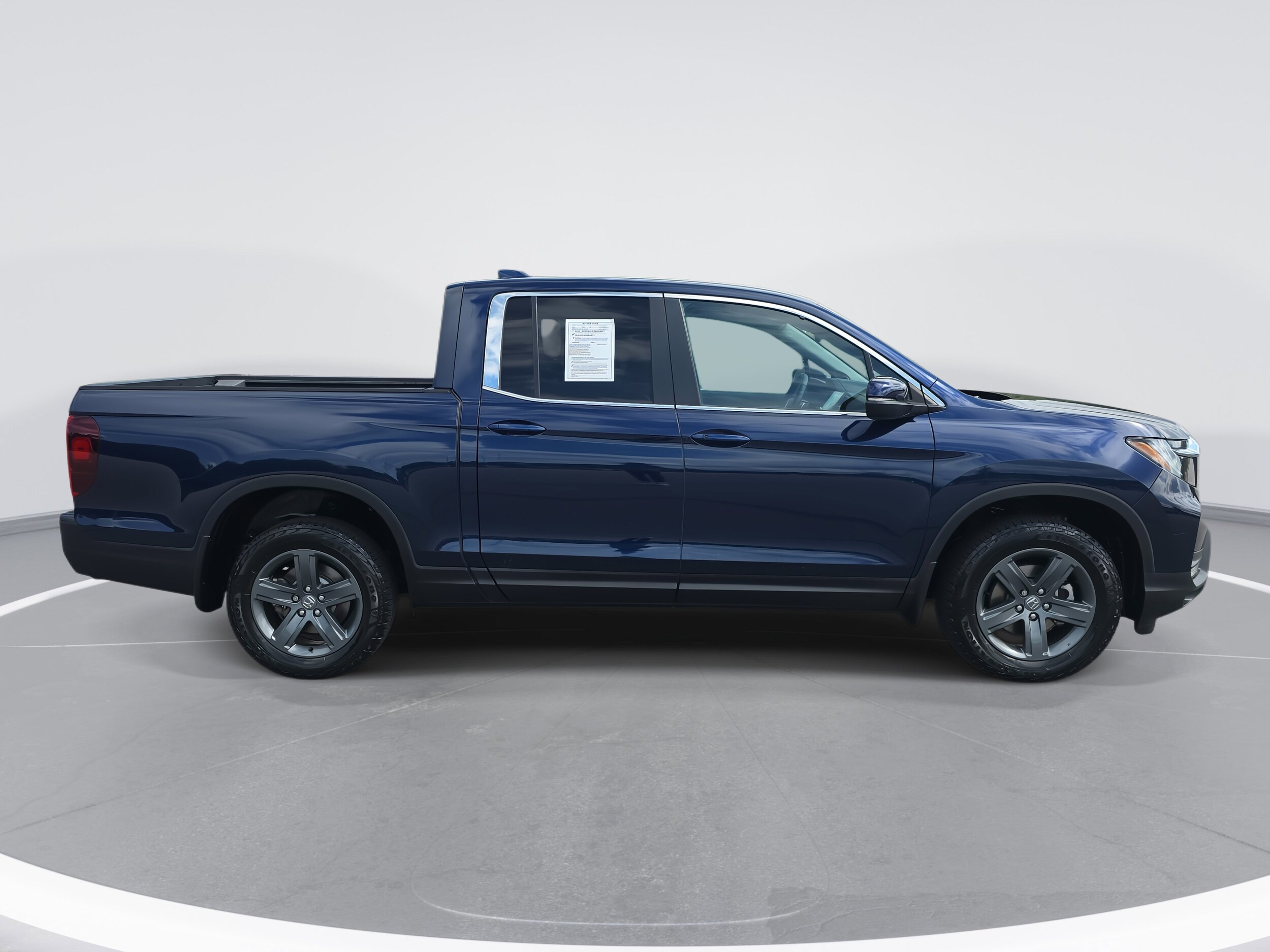 2023 Honda Ridgeline RTL photo 3