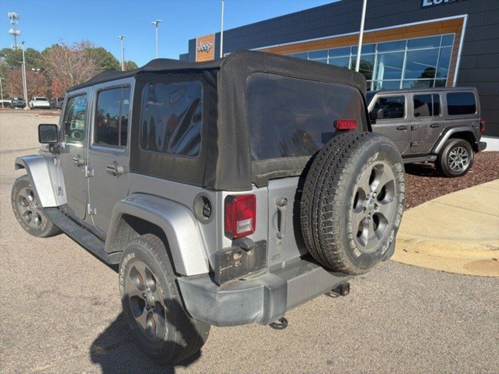 Used 2018 Jeep Wrangler JK Unlimited Sahara 4x4 SUV