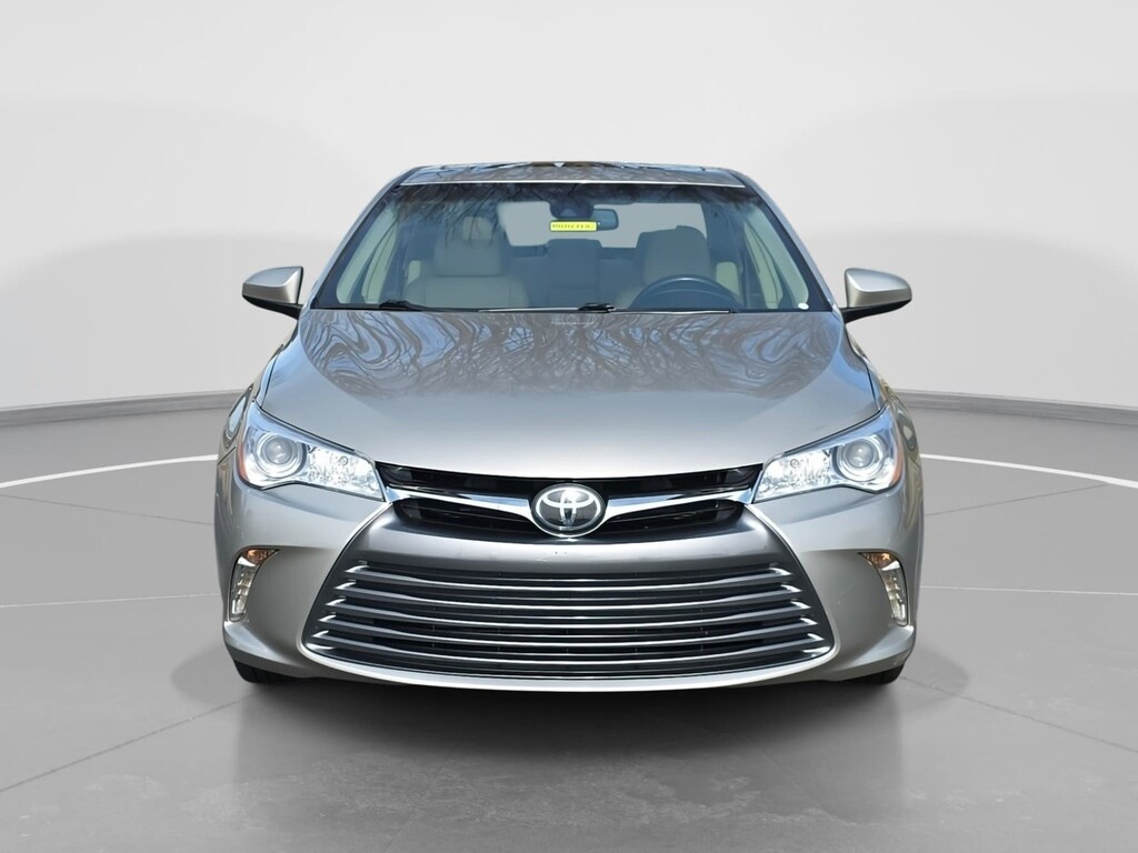 Used 2017 Toyota Camry XLE Sedan