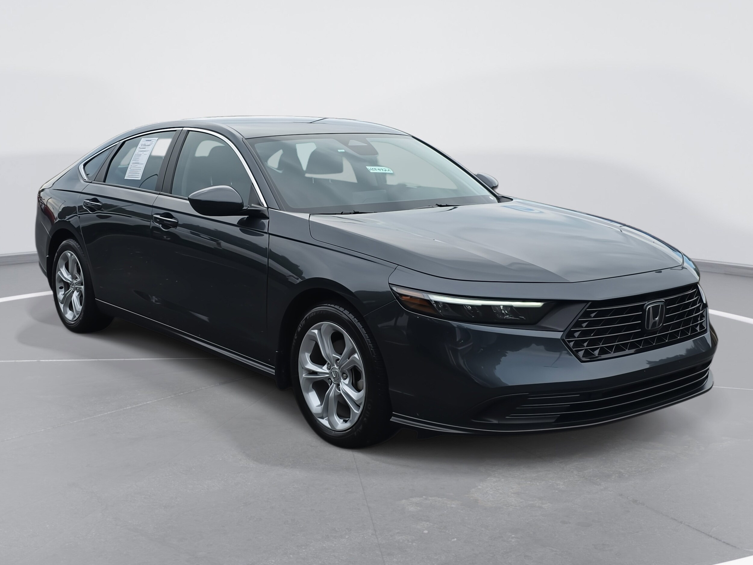2023 Honda Accord LX photo 3