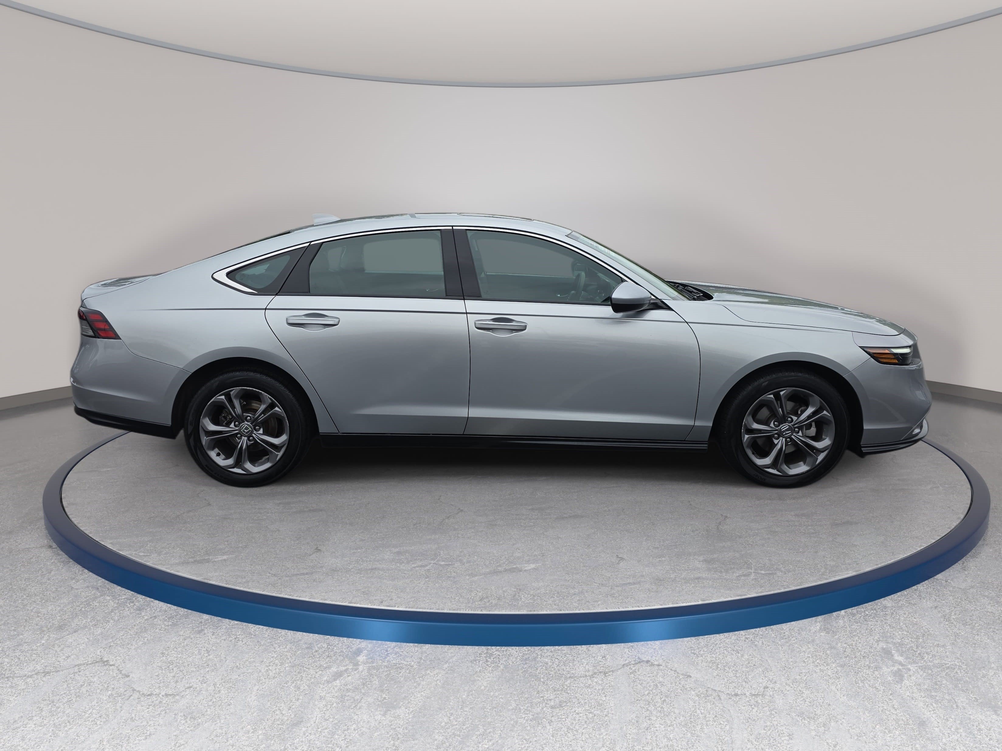 Used 2024 Honda Accord EX Sedan