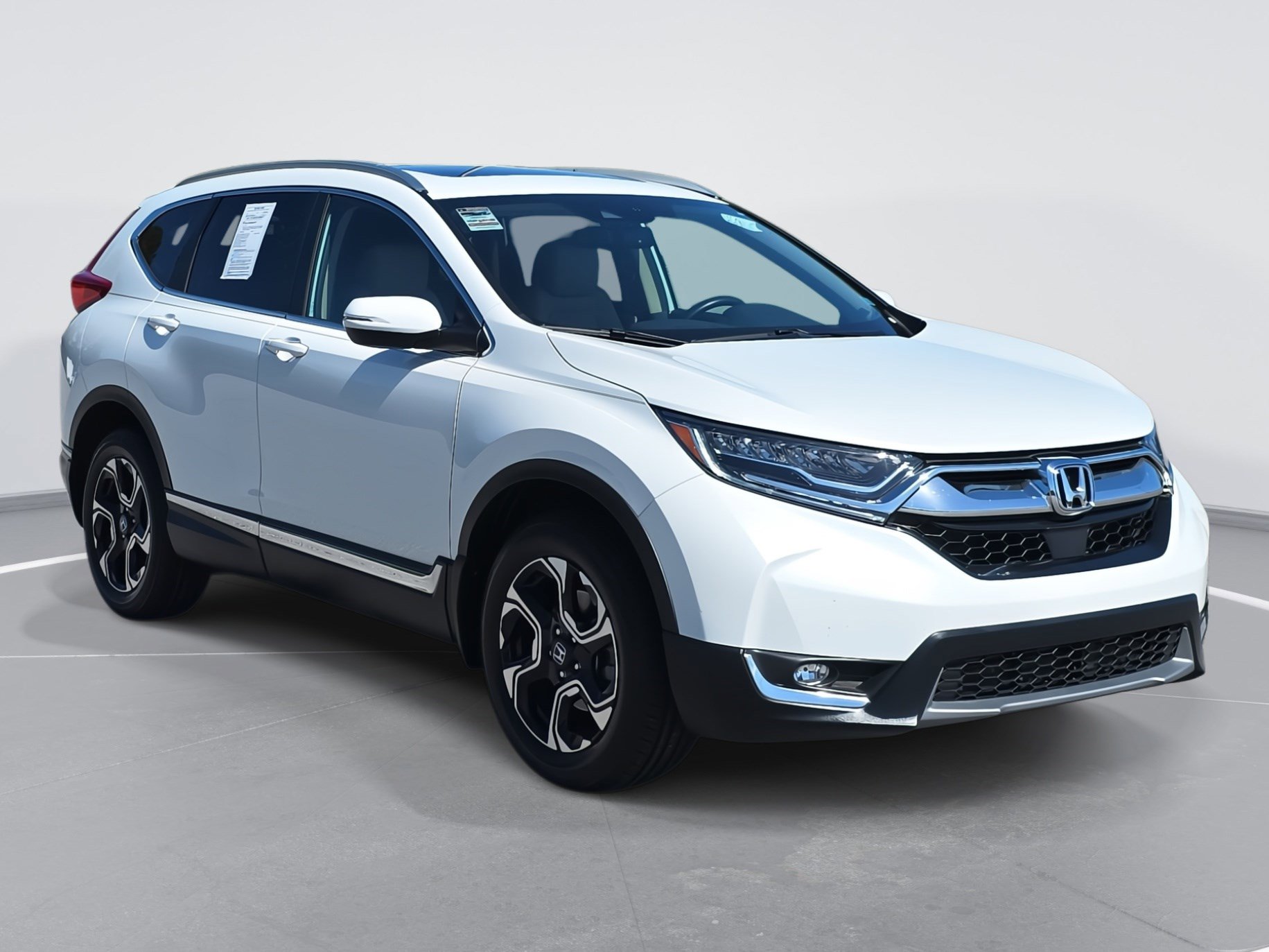 2019 Honda CR-V Touring photo 3