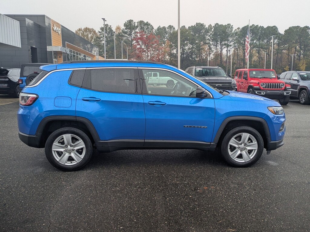 Used 2022 Jeep Compass Latitude SUV