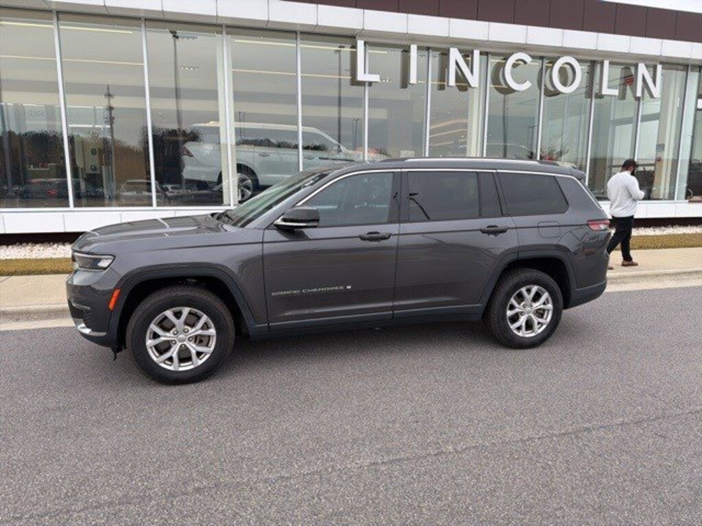 Used 2022 Jeep New Grand Cherokee Limited SUV