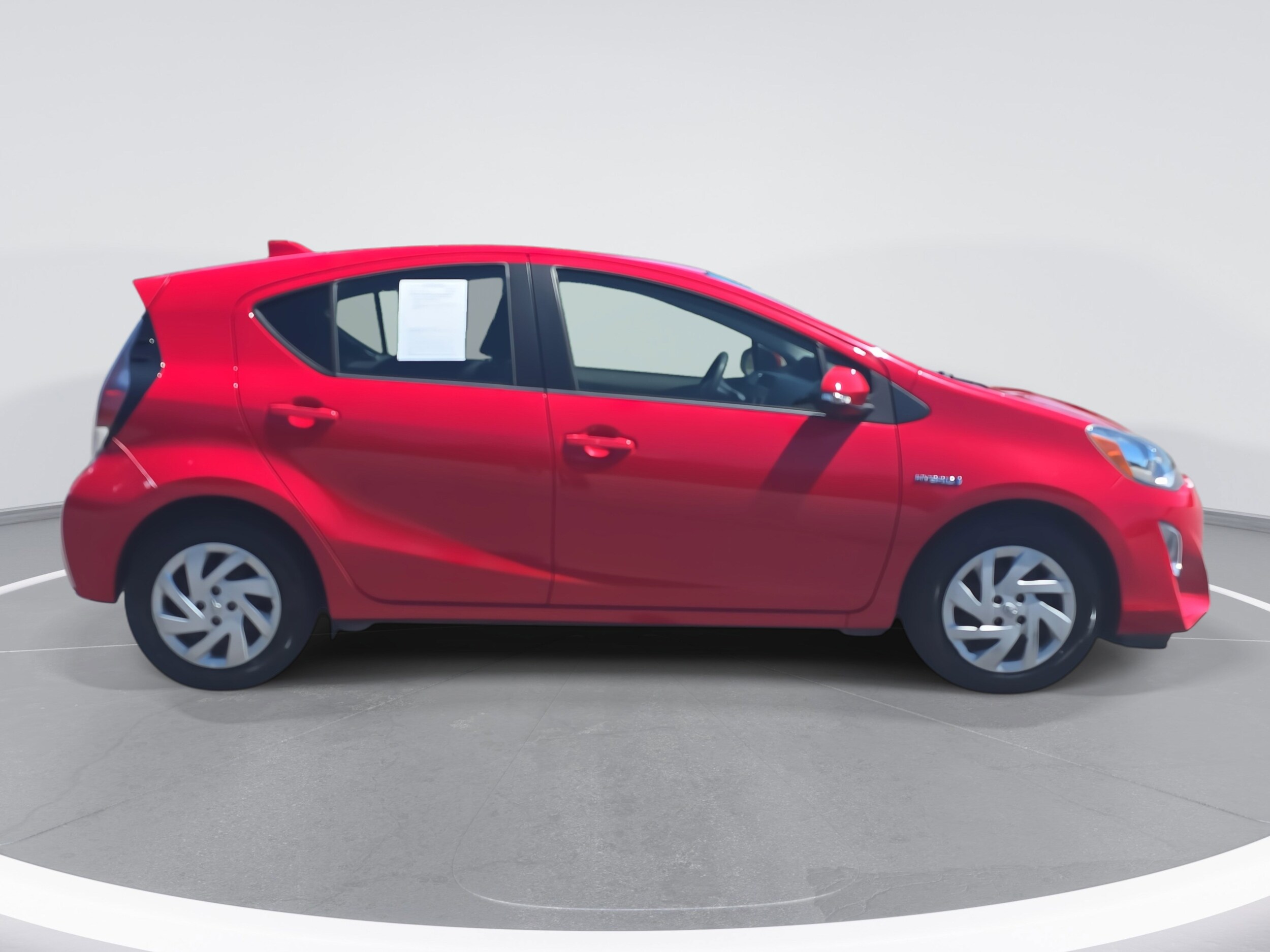 2015 Toyota Prius C Two photo 4