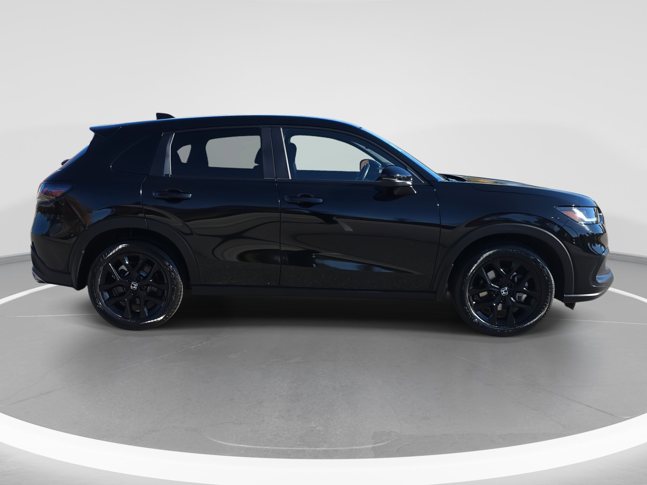 2025 Honda HR-V Sport photo 2