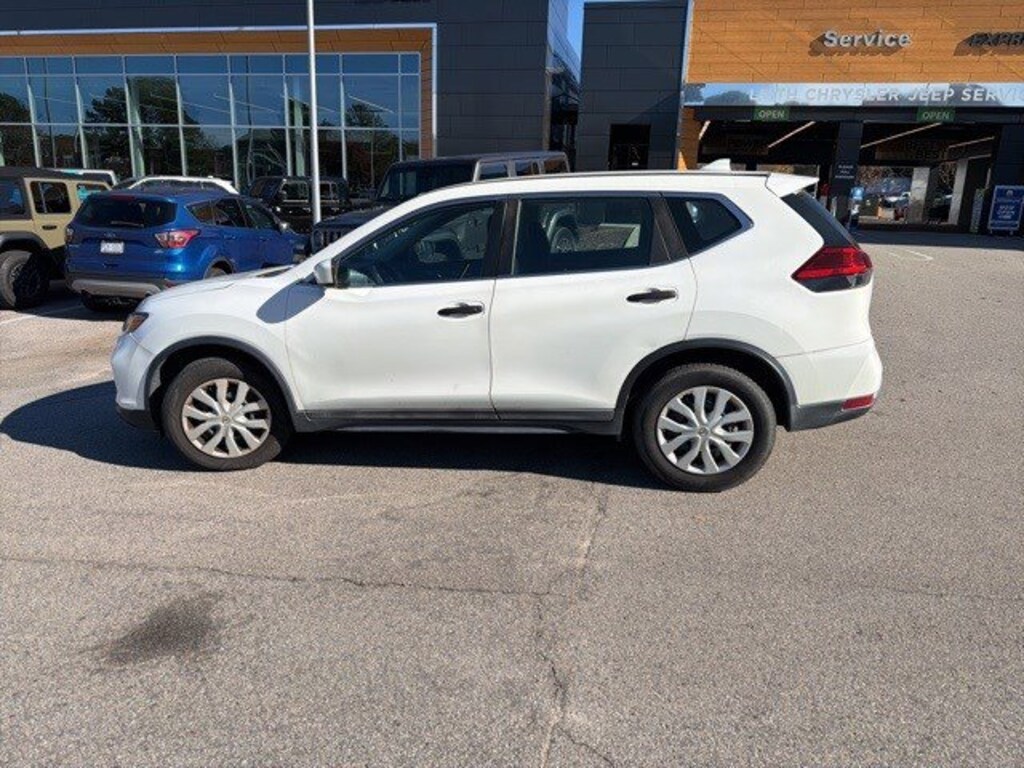 Used 2017 Nissan Rogue S SUV