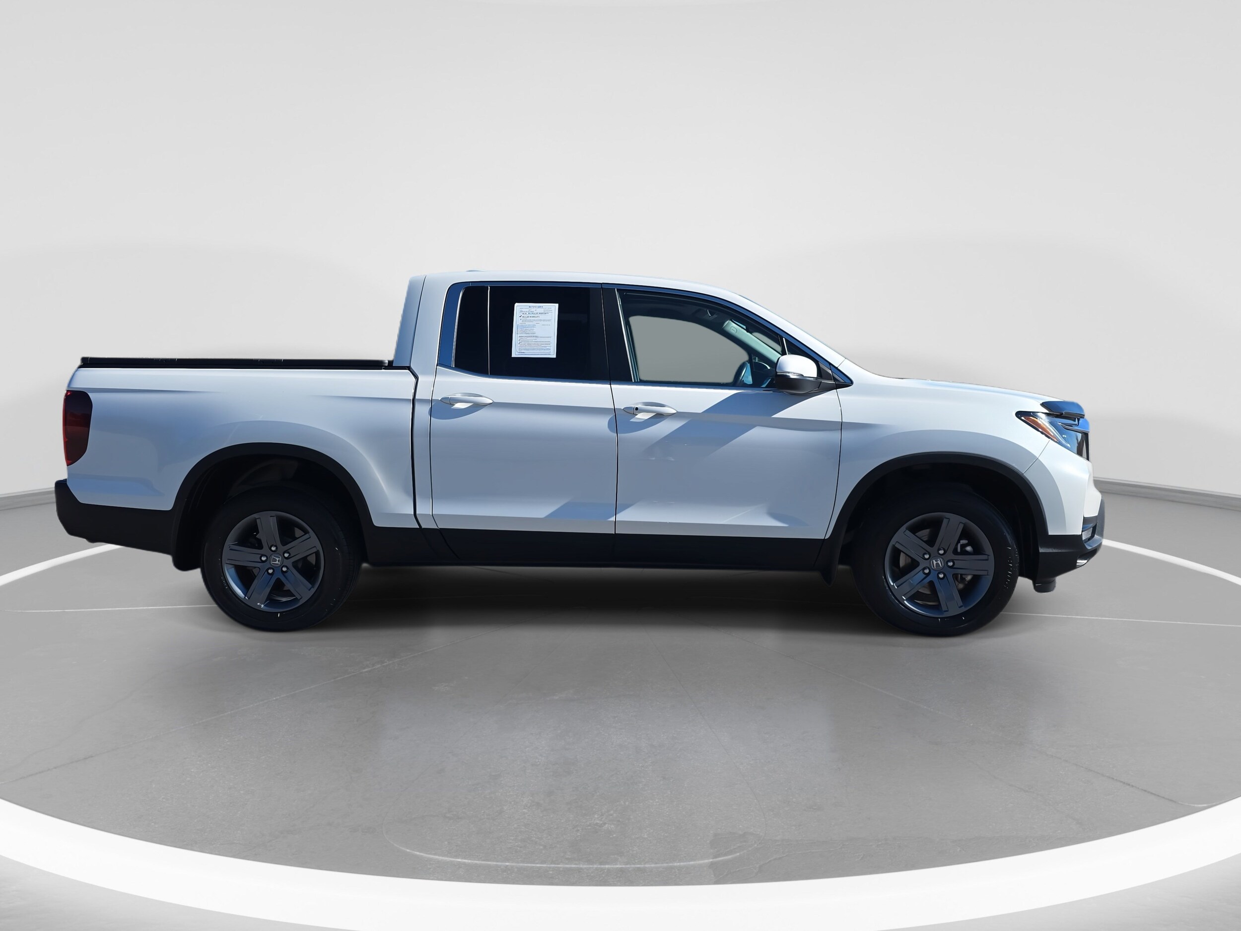 2023 Honda Ridgeline RTL photo 3