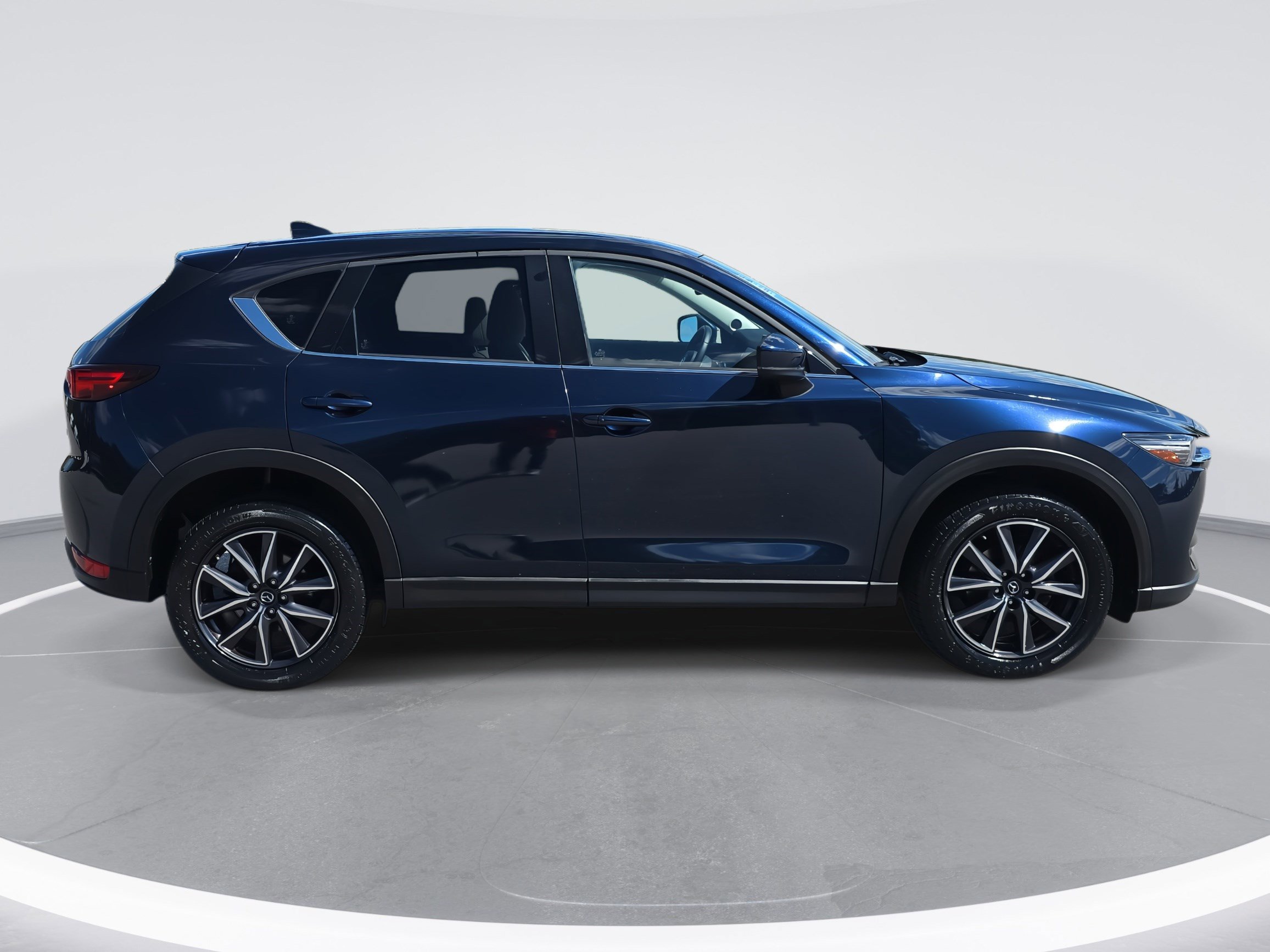 2017 Mazda CX-5 Grand Touring photo 4