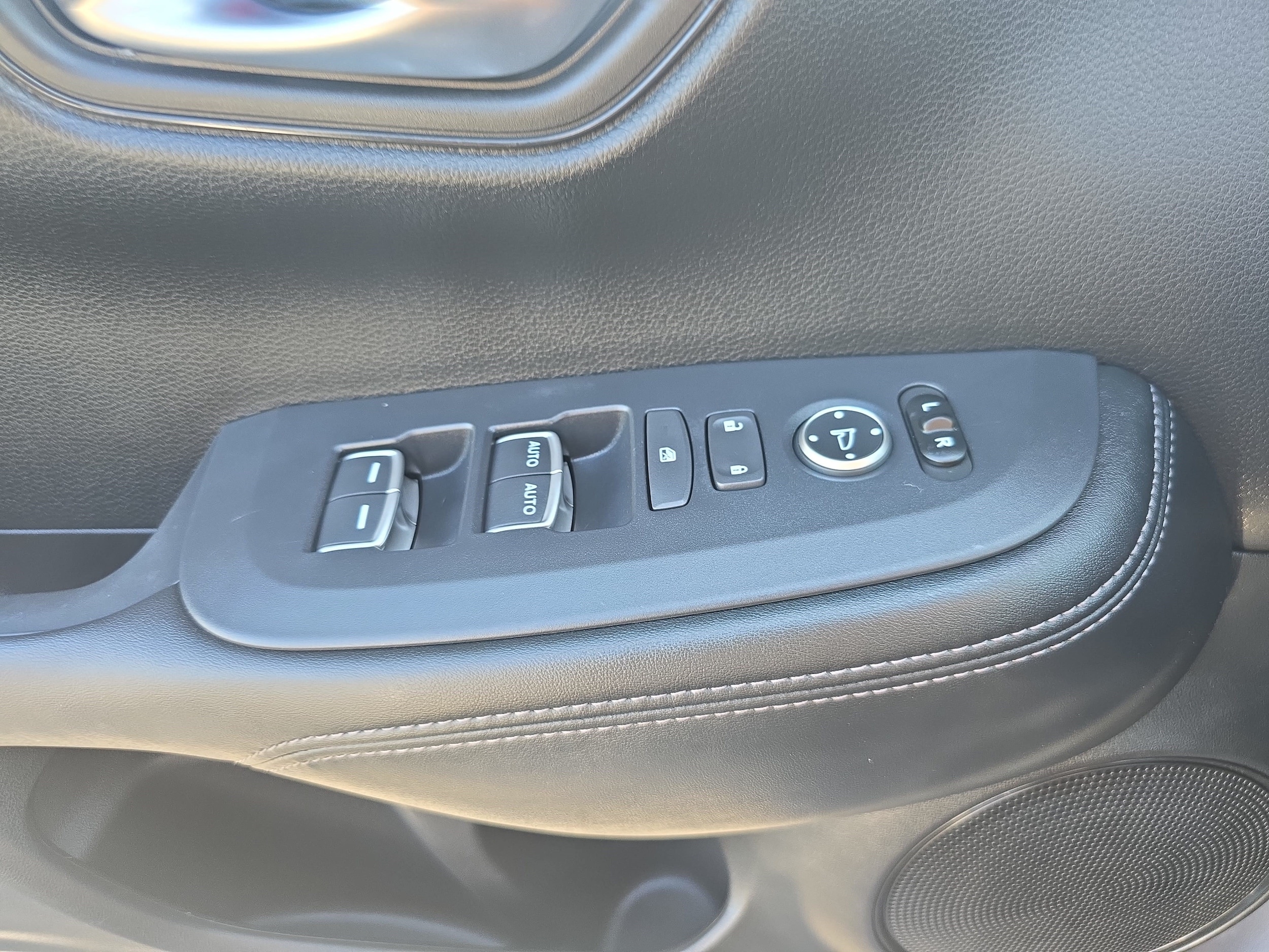2024 Honda HR-V EX-L - Photo 26