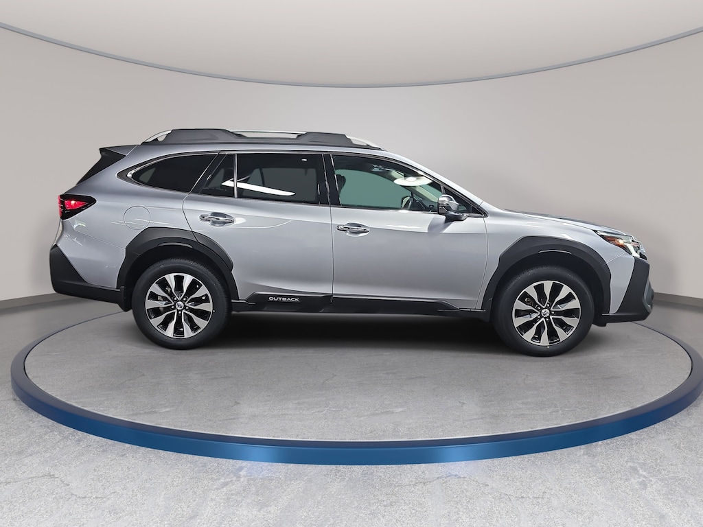 Used 2025 Subaru Outback Touring SUV