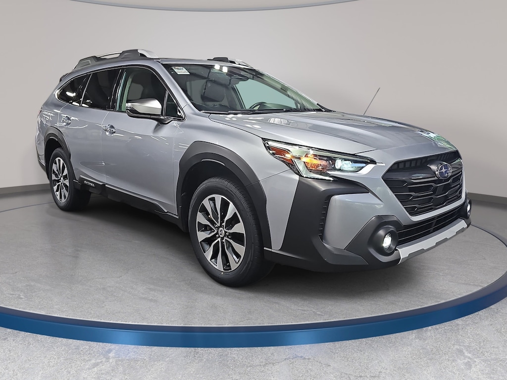 Used 2025 Subaru Outback Touring SUV