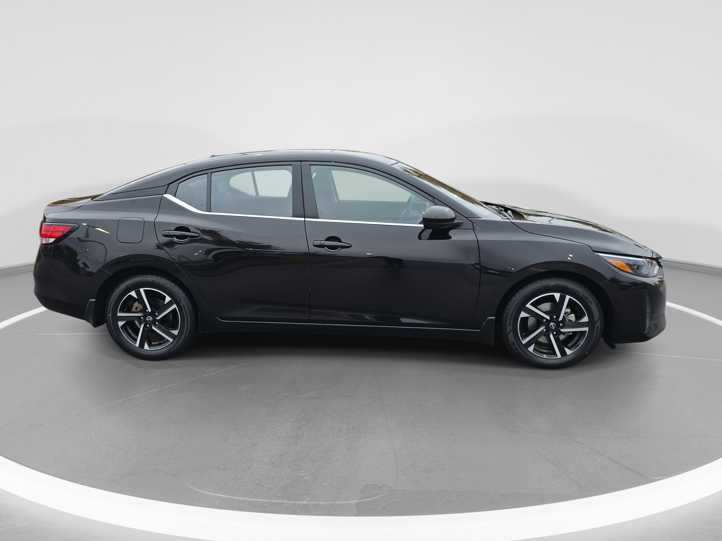 2024 Nissan Sentra SV photo 3