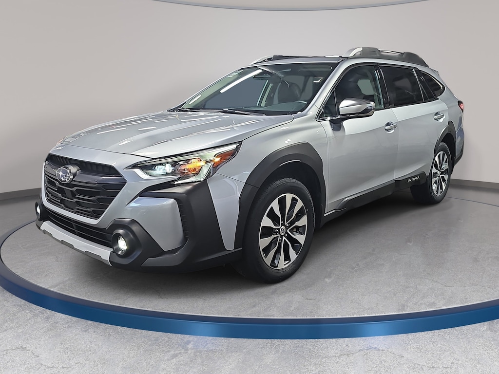 Used 2025 Subaru Outback Touring SUV