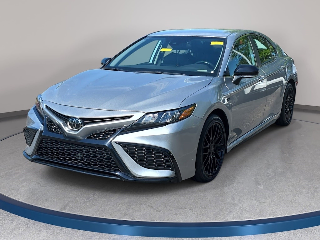 Used 2023 Toyota Camry SE Sedan