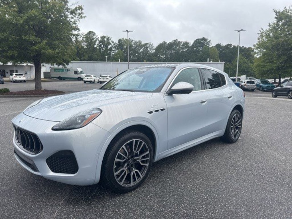 New 2023 Maserati Grecale GT SUV