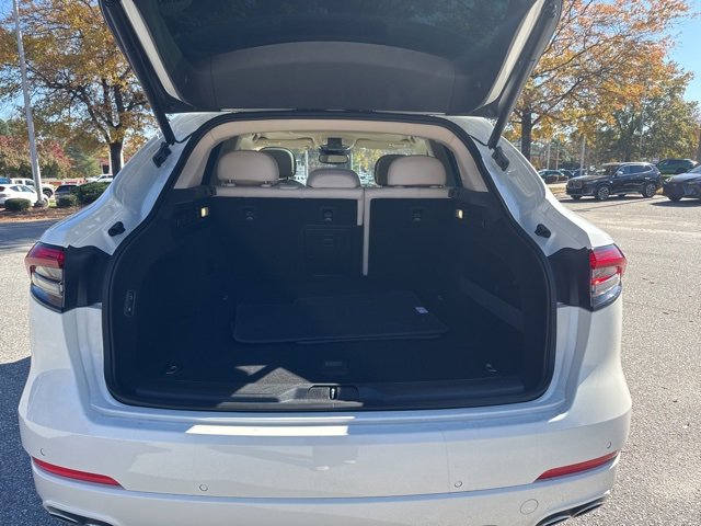 2022 Maserati Levante GT photo 3