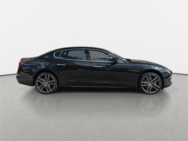 2024 Maserati Quattroporte Modena Q4 photo 4