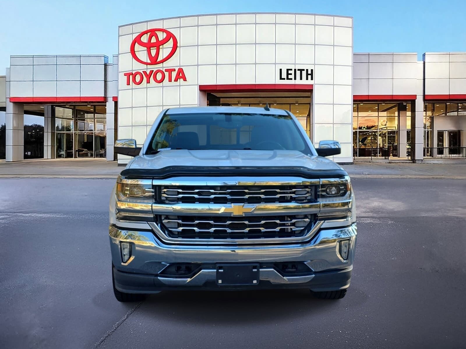 2016 Chevrolet Silverado 1500 LTZ photo 2