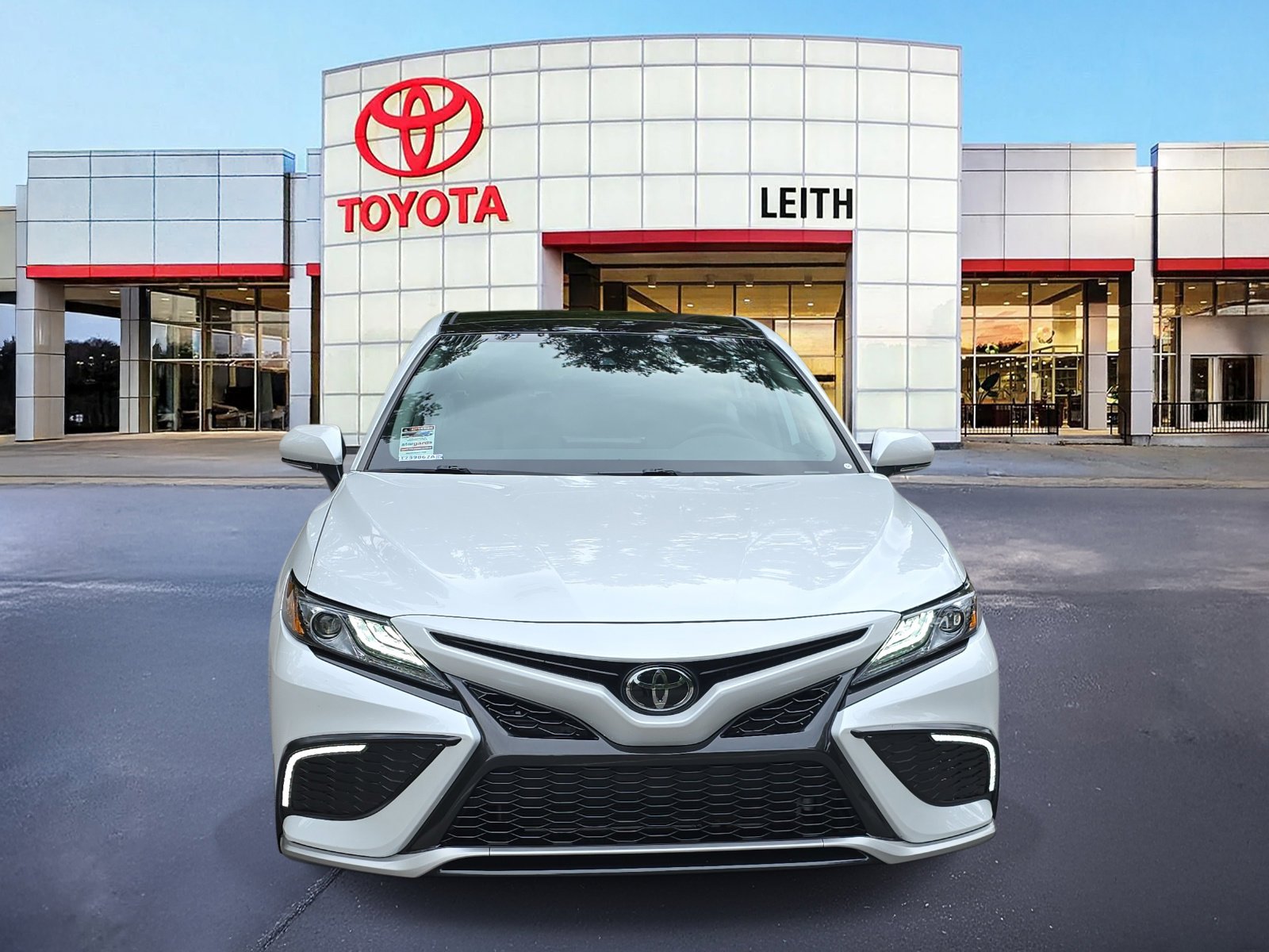 2023 Toyota Camry XSE photo 2