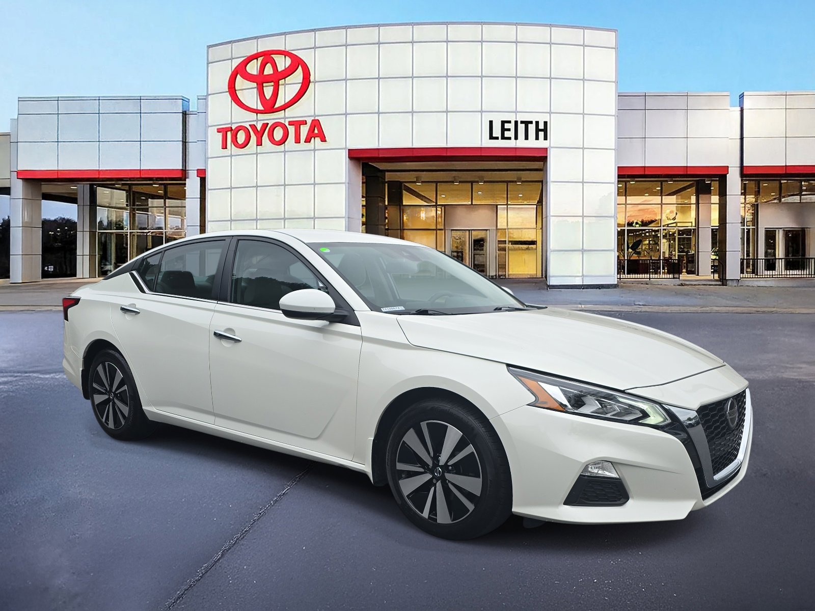 2021 Nissan Altima 2.5 SV photo 3