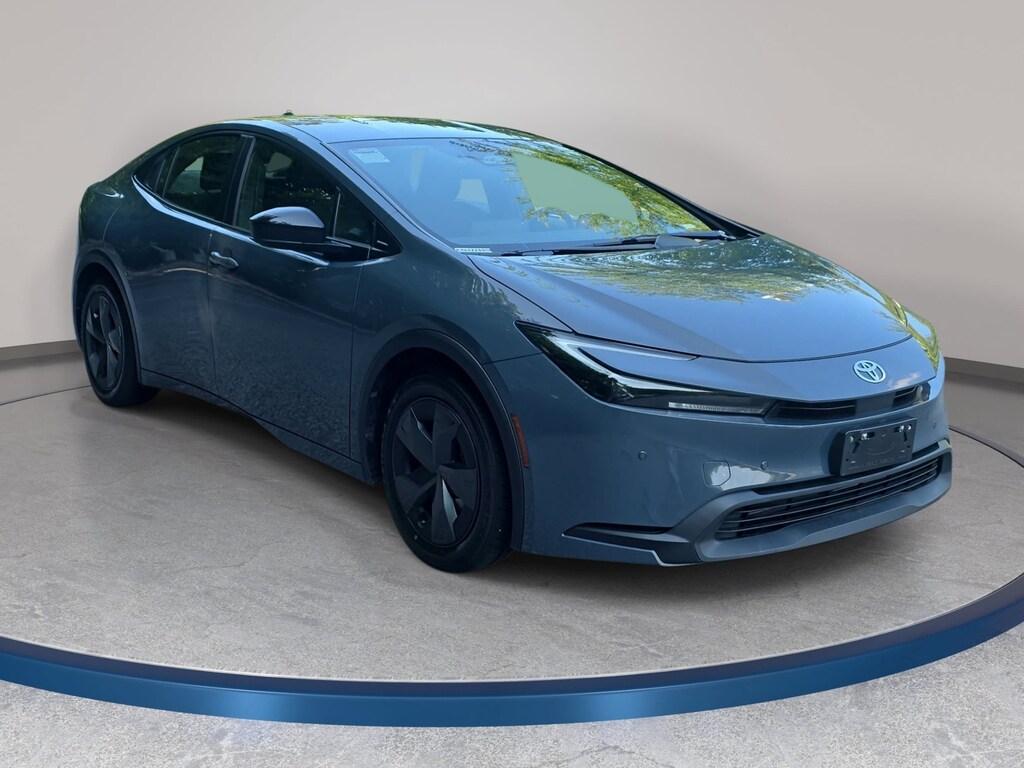 Used 2024 Toyota Prius LE Hatchback