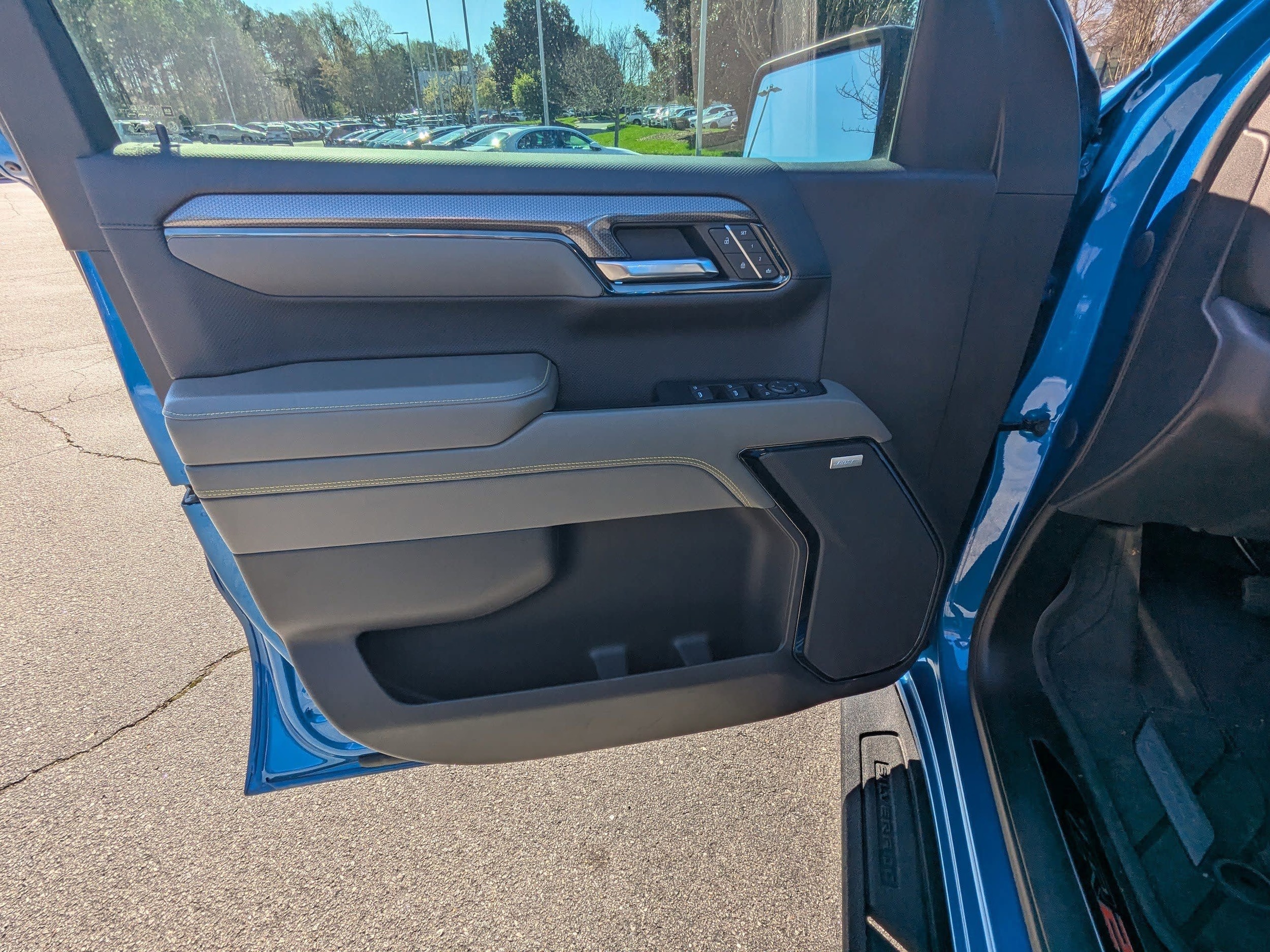 2023 Chevrolet Silverado 1500 ZR2 - Photo 16