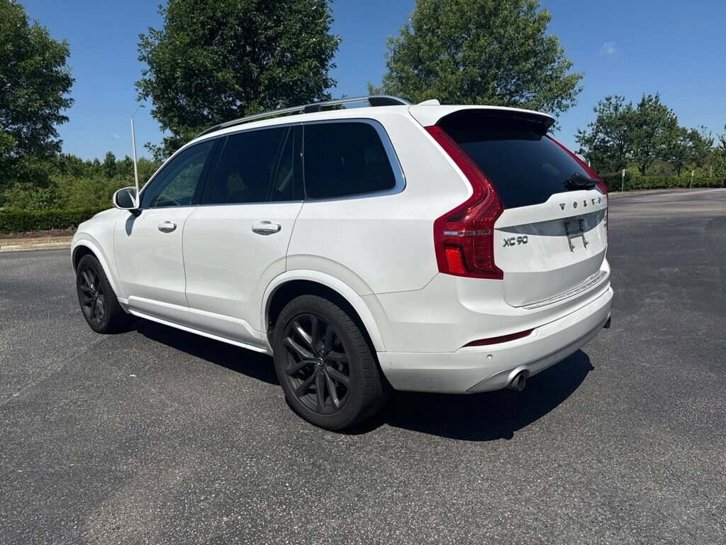 Used 2019 Volvo XC90 T5 Momentum SUV