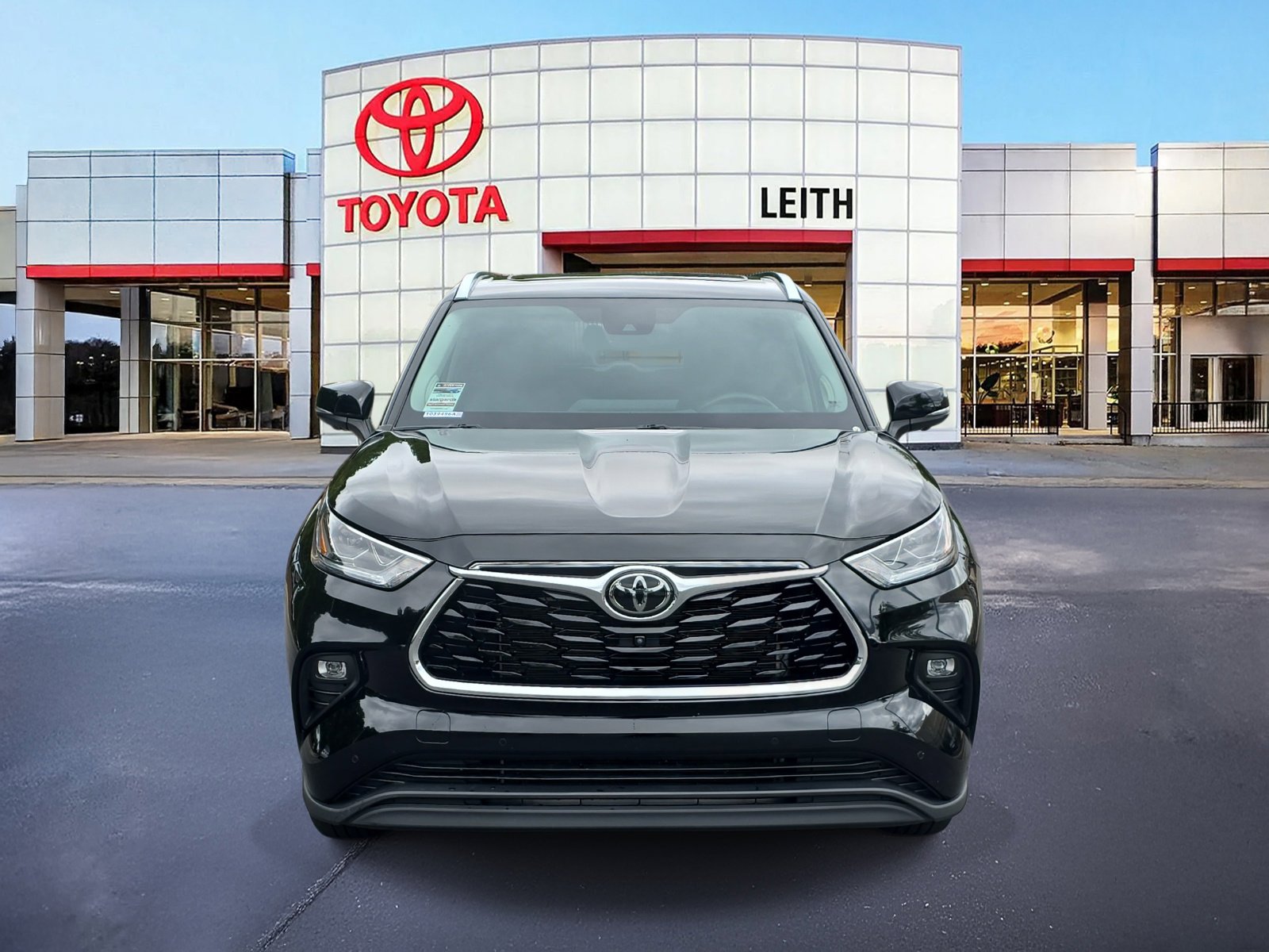 2023 Toyota Highlander Limited photo 2