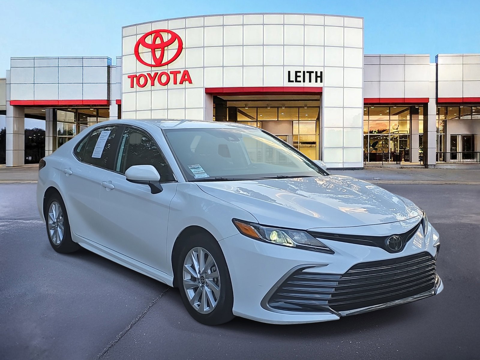 2024 Toyota Camry LE photo 3