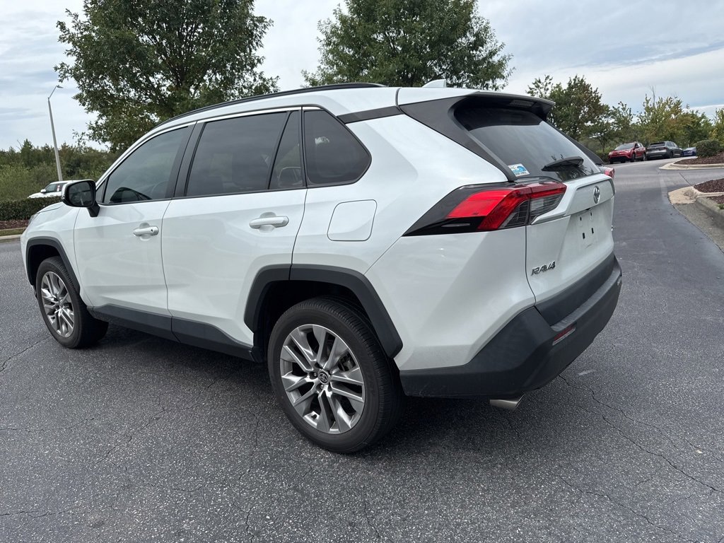 2023 Toyota RAV4 XLE Premium photo 2