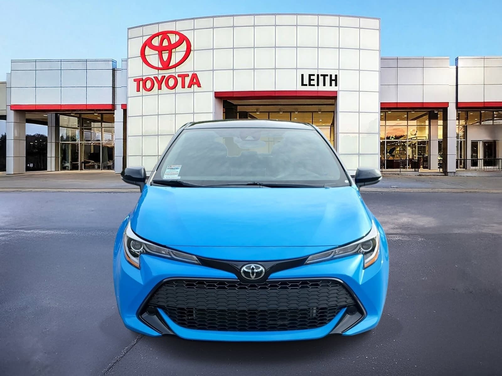 2020 Toyota Corolla SE photo 2