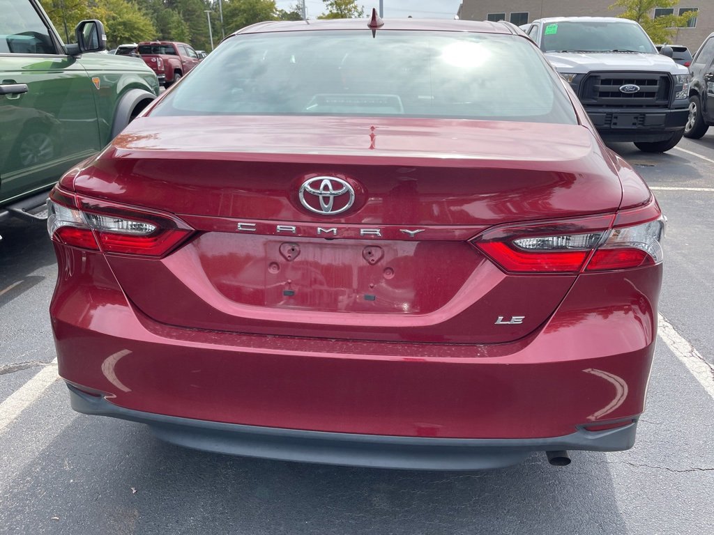 2021 Toyota Camry LE photo 3