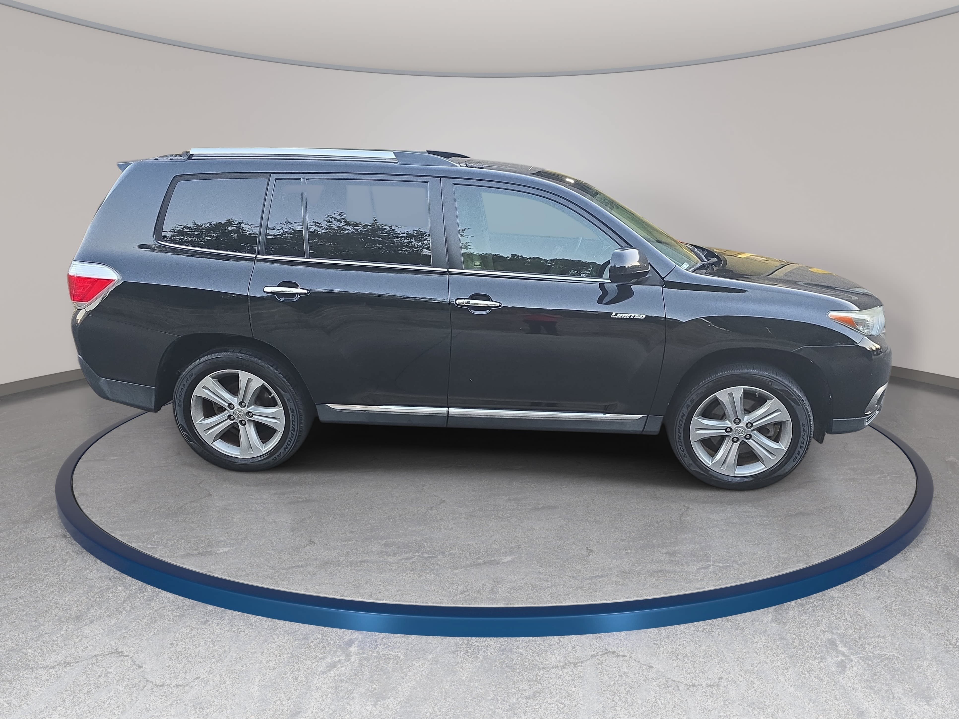 Used 2013 Toyota Highlander 4WD Limited V6 SUV
