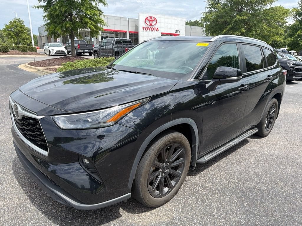 Used 2024 Toyota Highlander XLE SUV