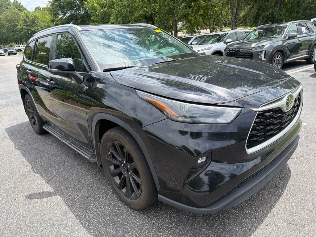 Used 2024 Toyota Highlander XLE SUV