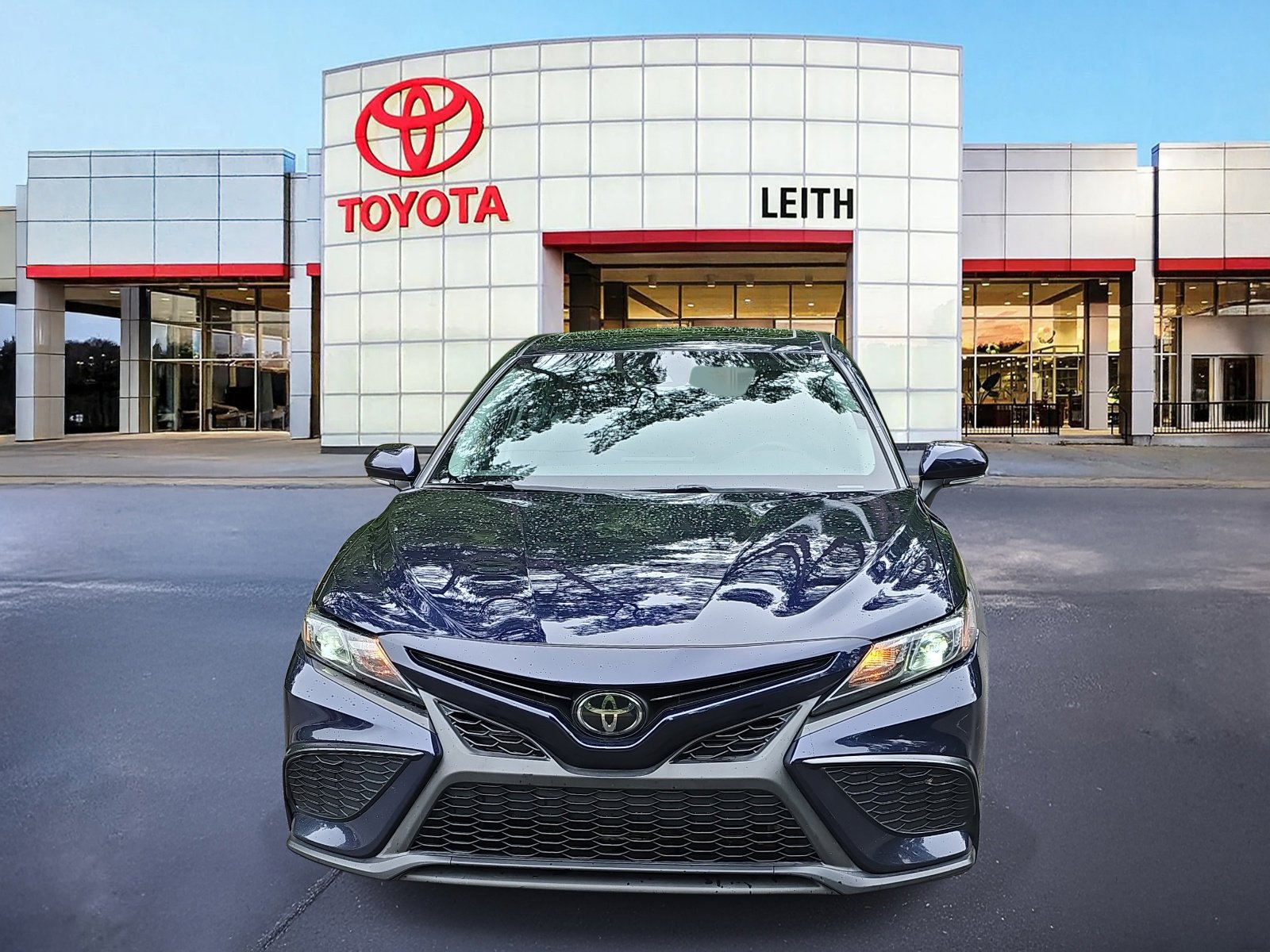 Used 2021 Toyota Camry SE with VIN 4T1G11AK8MU468196 for sale in Raleigh, NC