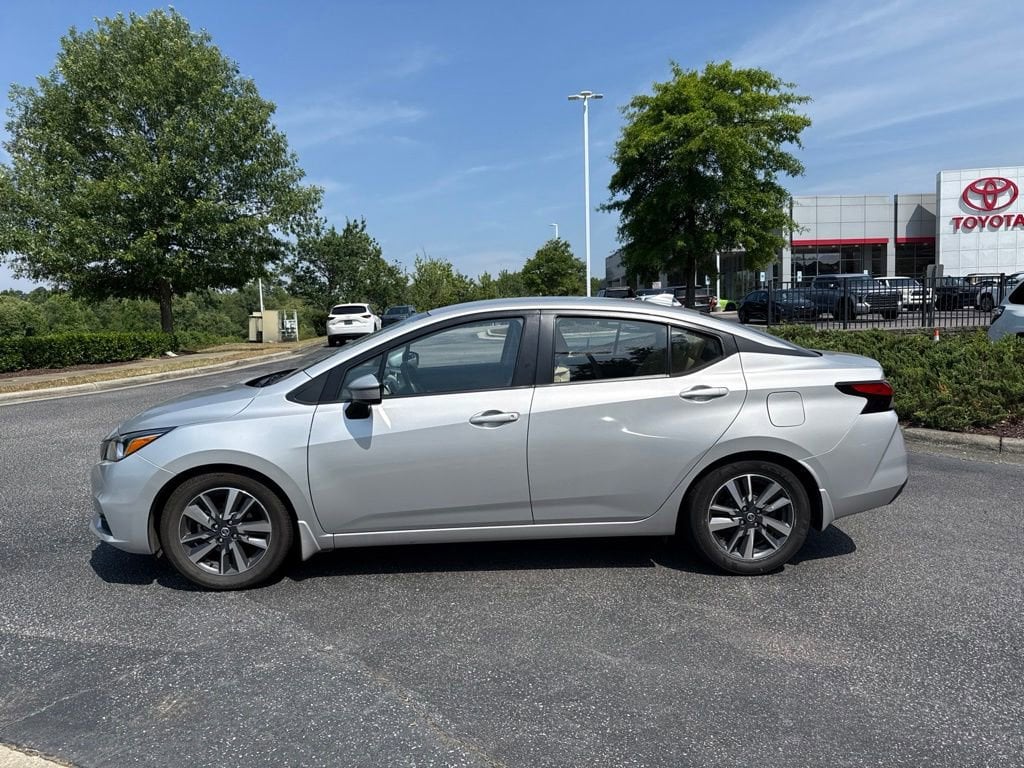 Used 2020 Nissan Versa 1.6 SV Sedan