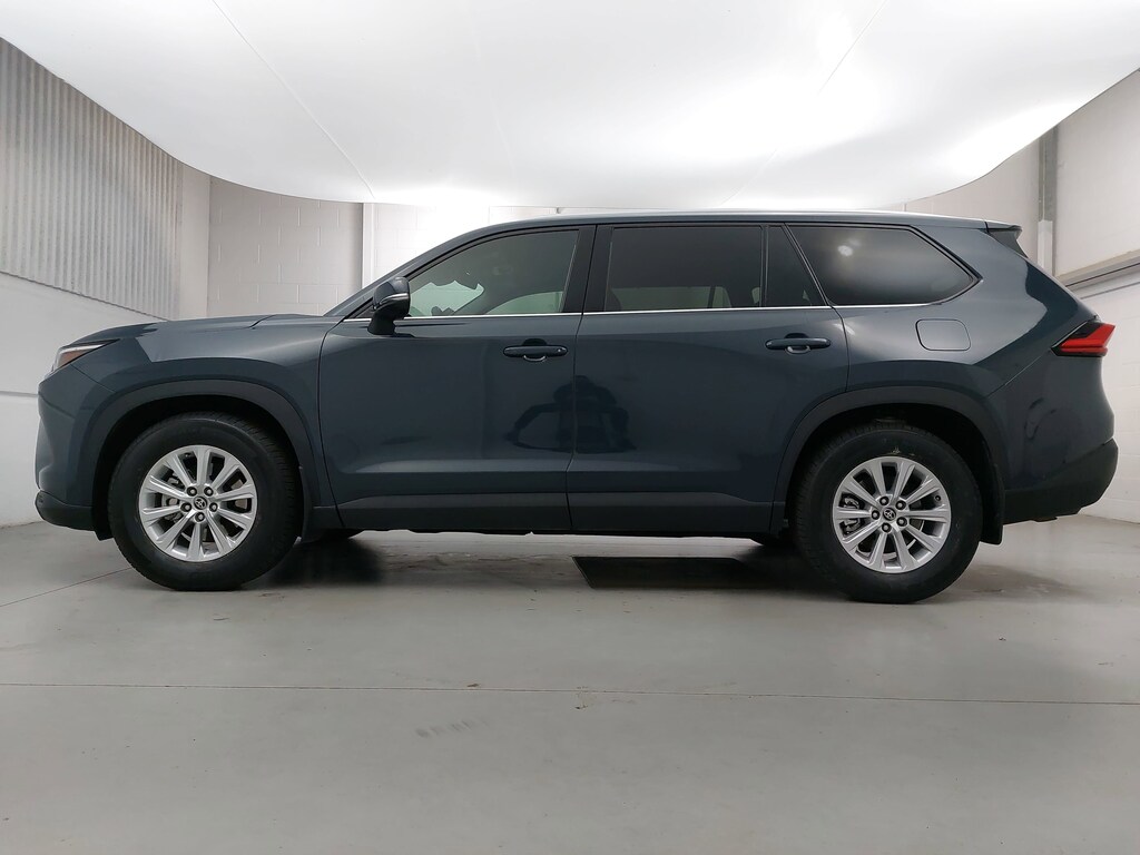Used 2024 Toyota Grand Highlander XLE SUV