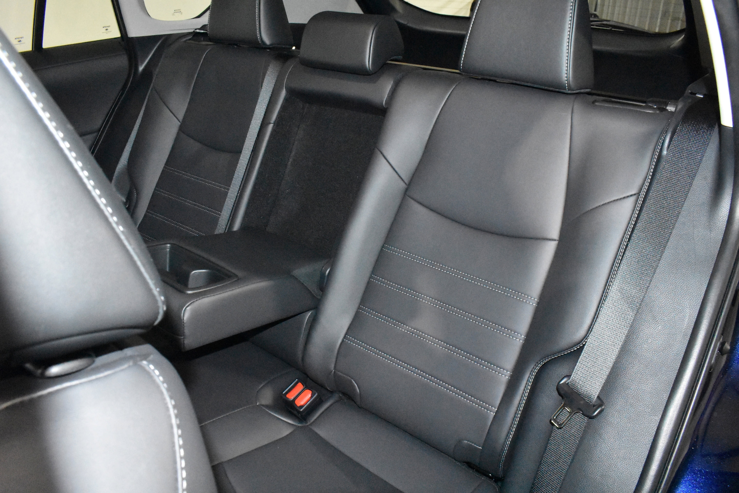 2025 Toyota RAV4 XLE Premium - Photo 24