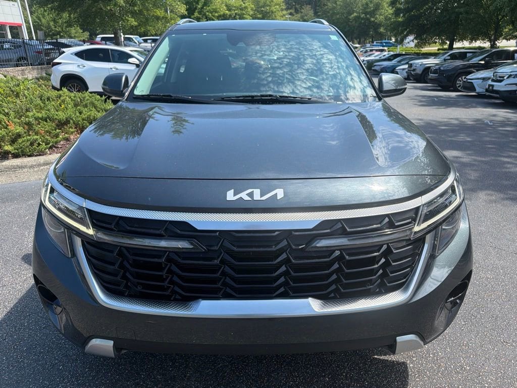 Used 2024 Kia Seltos EX SUV