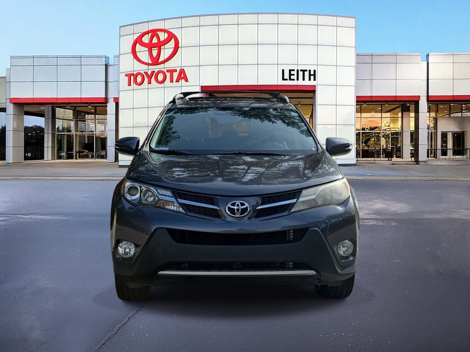2015 Toyota RAV4 Limited photo 2
