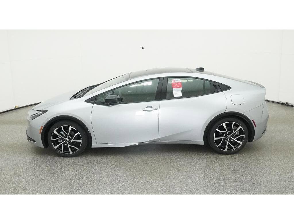 New 2026 Toyota Prius Plug-in Hybrid XSE Hatchback