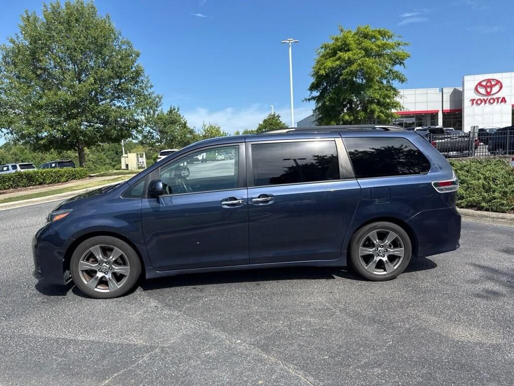 Used 2019 Toyota Sienna SE 8 Passenger Van