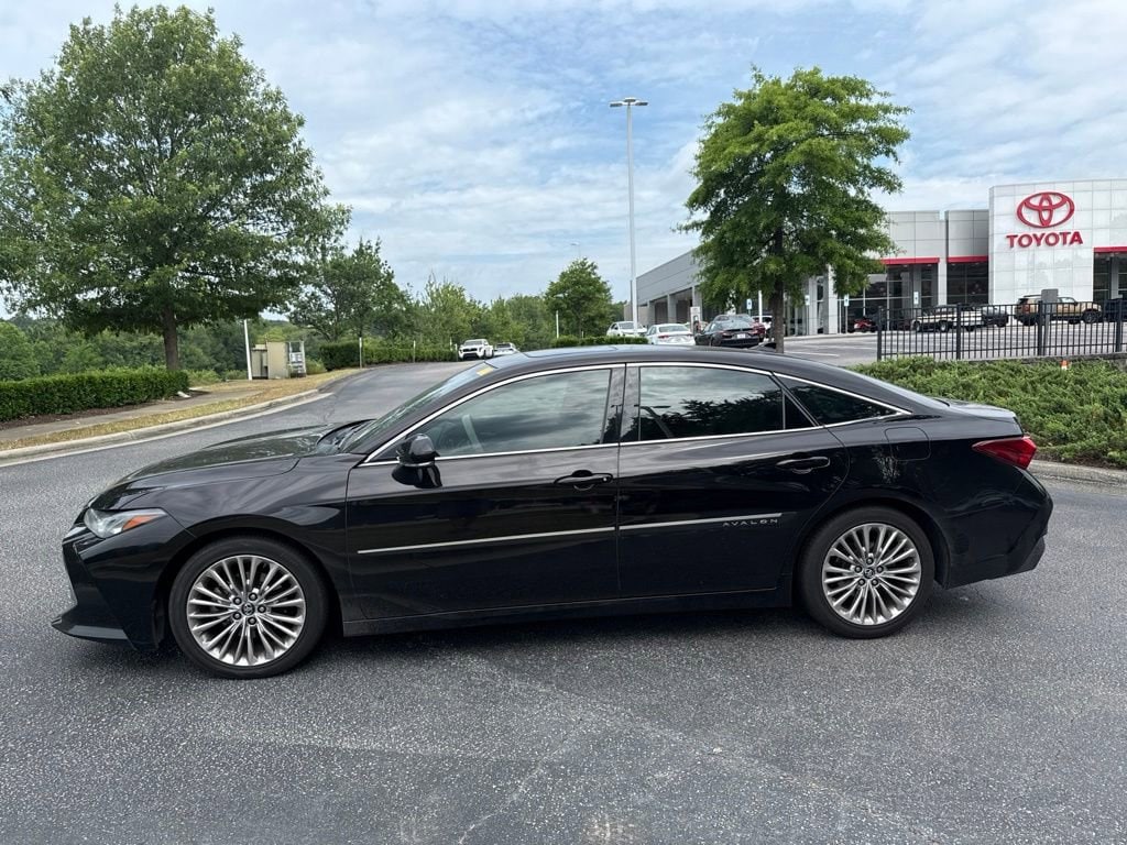 Used 2019 Toyota Avalon Limited Sedan