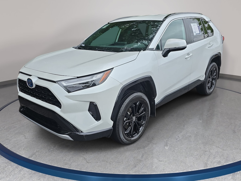 Used 2024 Toyota RAV4 Hybrid SE SUV