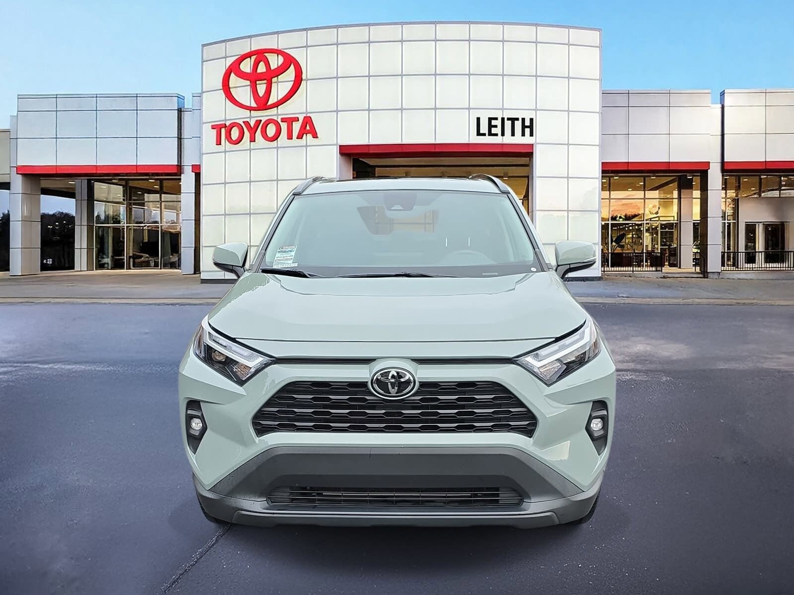 2023 Toyota RAV4 XLE Premium photo 2