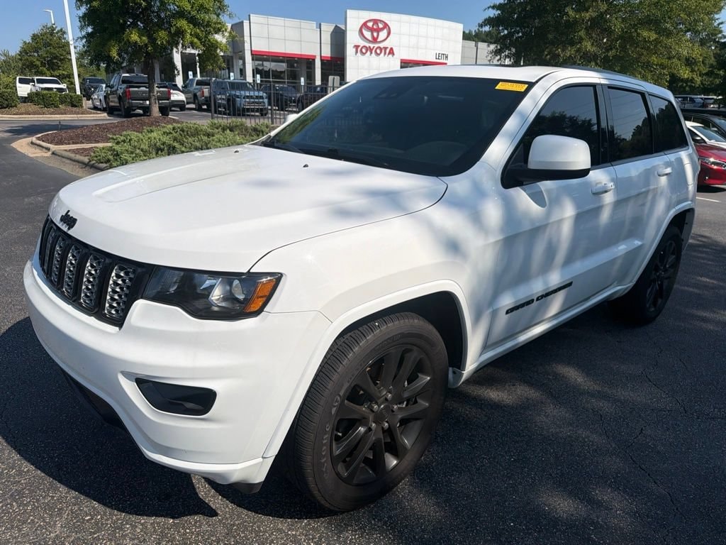 Used 2020 Jeep Grand Cherokee Altitude SUV